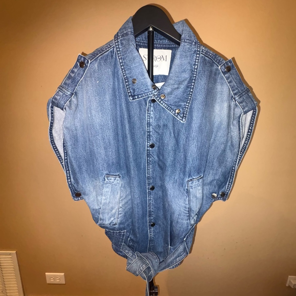 Strom Light Wash Denim Button-Up Shirt/vest